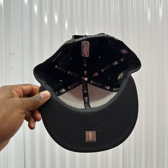 Toronto Raptors Championship Snapback Hat - Picture 6 of 7